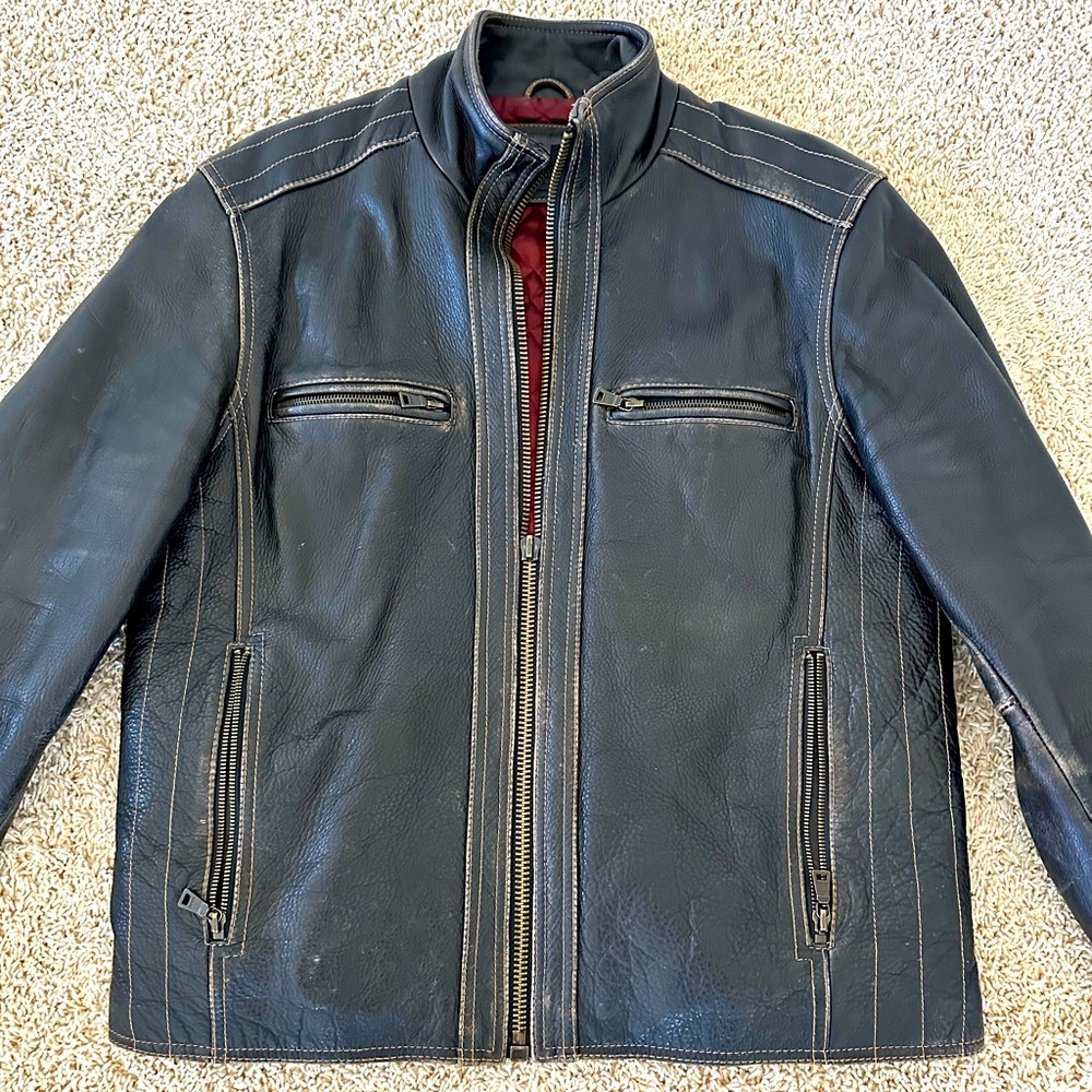 Beautiful preowned genuine leather Marc New York jacket size M.